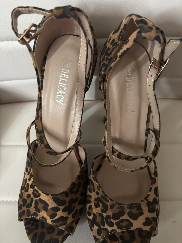 tacones delicacy talla 7 Foto 3 de 4