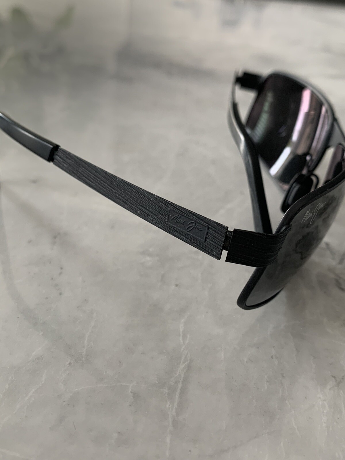 Maui Jim Castaway MJ 18702M Rectangle Black Sunglasses Polarized Gray