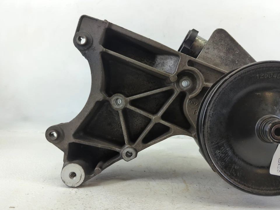 Chevrolet Suburban 1500 2007-2014 bomba de columna de dirección asistida fabricante original KTMDM Foto 3 de 4