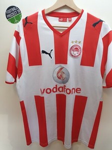 olympiacos fc kit