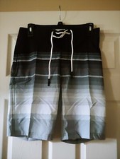 New No Boundaries Men's Size 28 Board Swim Shorts