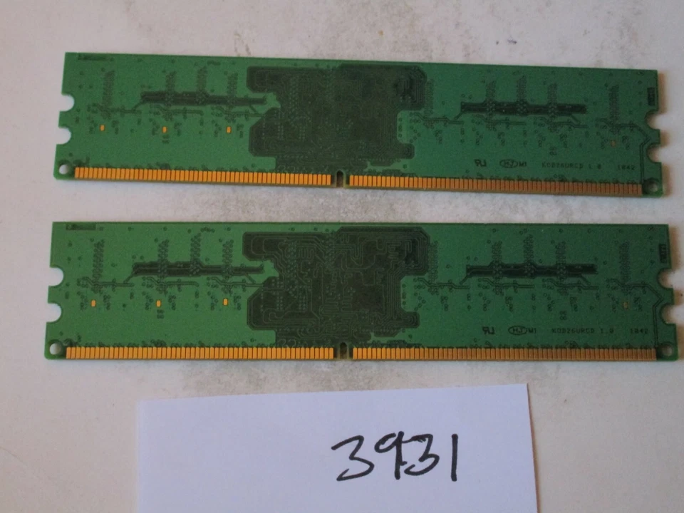 Crucial CT12864A667.M8FJ1 2x1Gb=2Gb PC2-5300 667Mhz DDR2 Desktop Memory RAM 3931 - Image 2 of 4