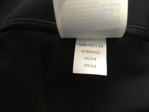 ATHLETA SALUTATION STASH COLORBLOCK 7/8 APRETADO EN NEGRO/BLANCO TALLA L NUEVO/ETIQUETAS - Imagen 14 de 14