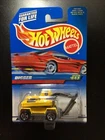 VINTAGE 1997 HOT WHEELS YELLOW DIGGER #643 BLUE CARD NIP