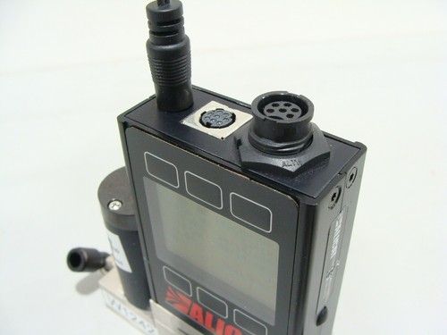 Alicat Scientific PC Series Pressure Controller PC3-1PSIG-D-I-PCV10/5P 125cm H2O - Picture 5 of 6