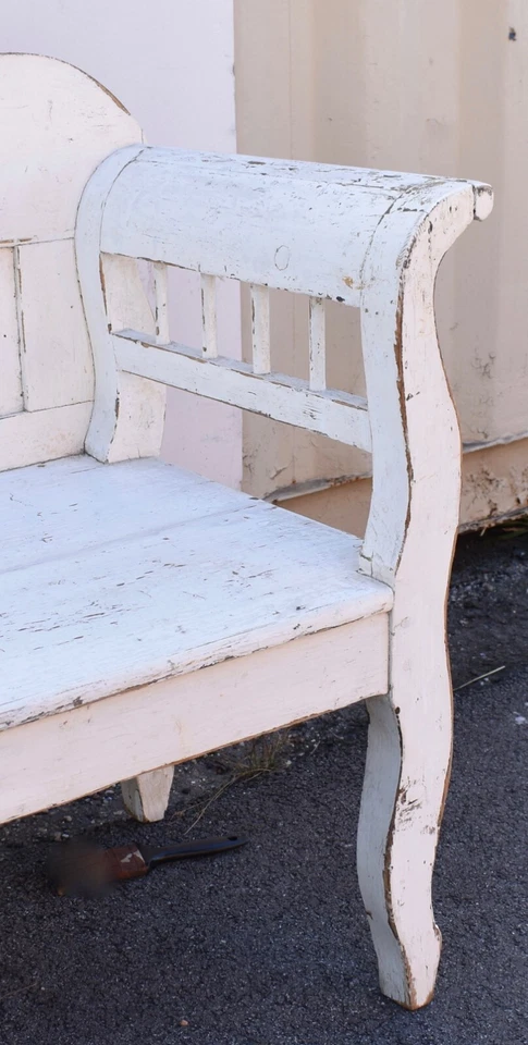 Banco o asentamiento pintado de pino y roble Foto 3 de 4