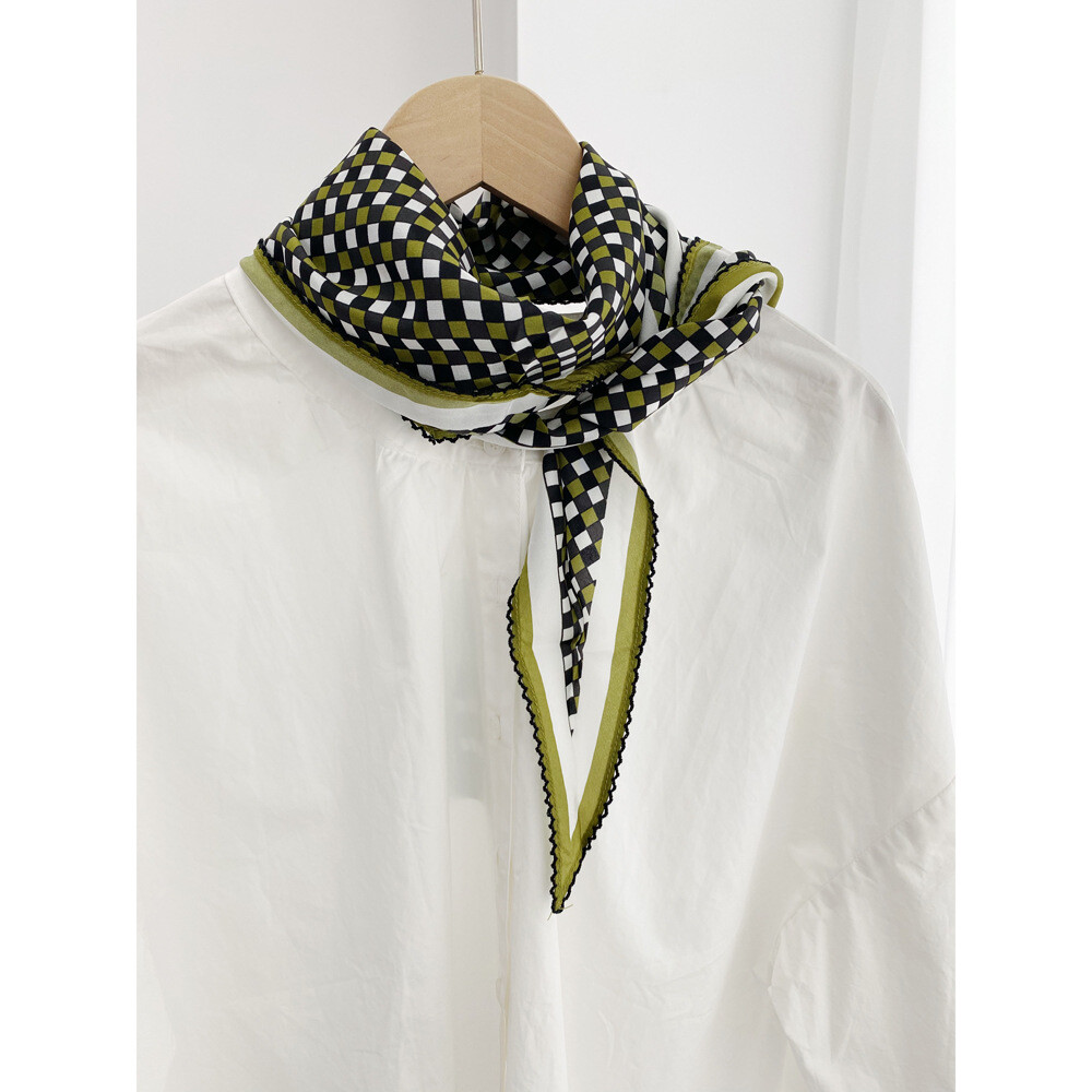 New Boutique 2025 Double Crepe Silk Diamond Shaped Scarf Delicate Printing