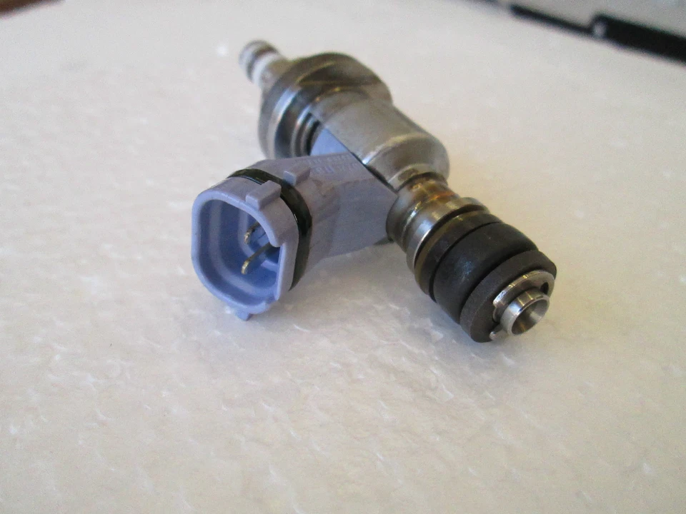 OEM Denso 1x Fuel Injector for 2007-2016 Lexus GS350 GS460 IS F LS460 LS600H V8 Foto 3 de 3