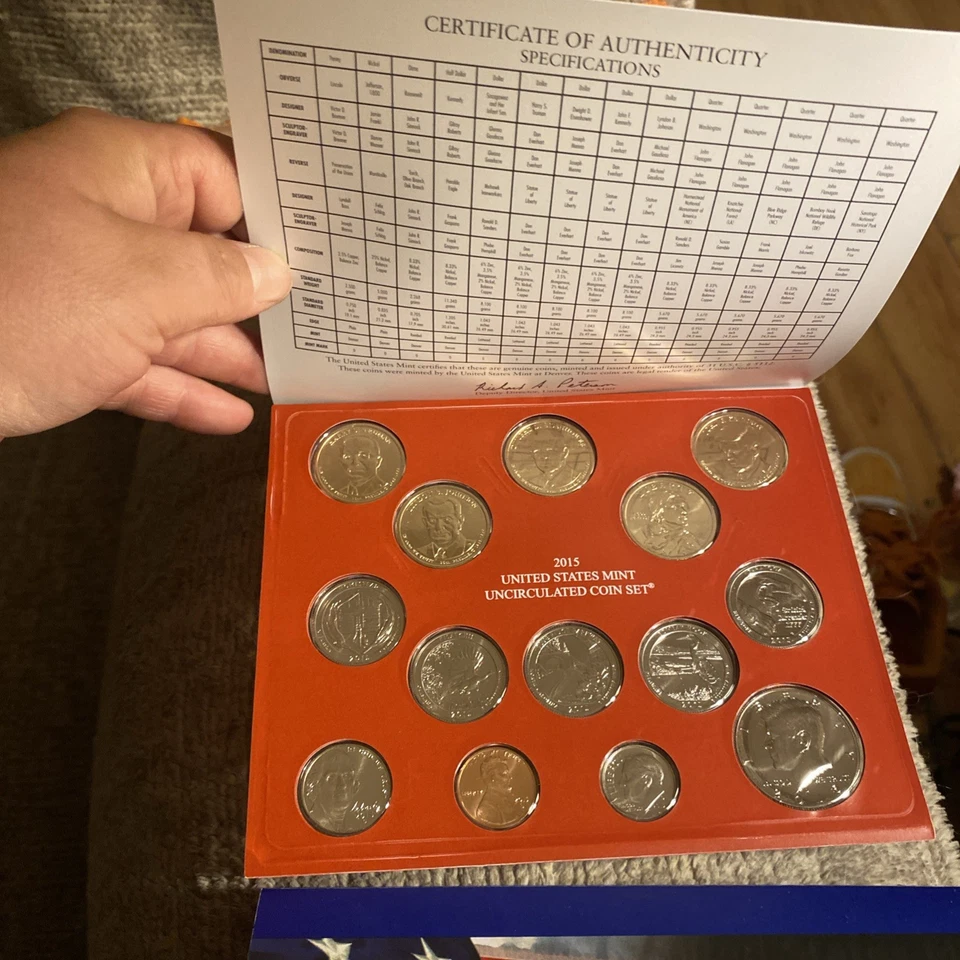 2015 P & D US Mint Set Uncirculated 28 Coins OGP Original Mint Packaging. - Image 3 of 3