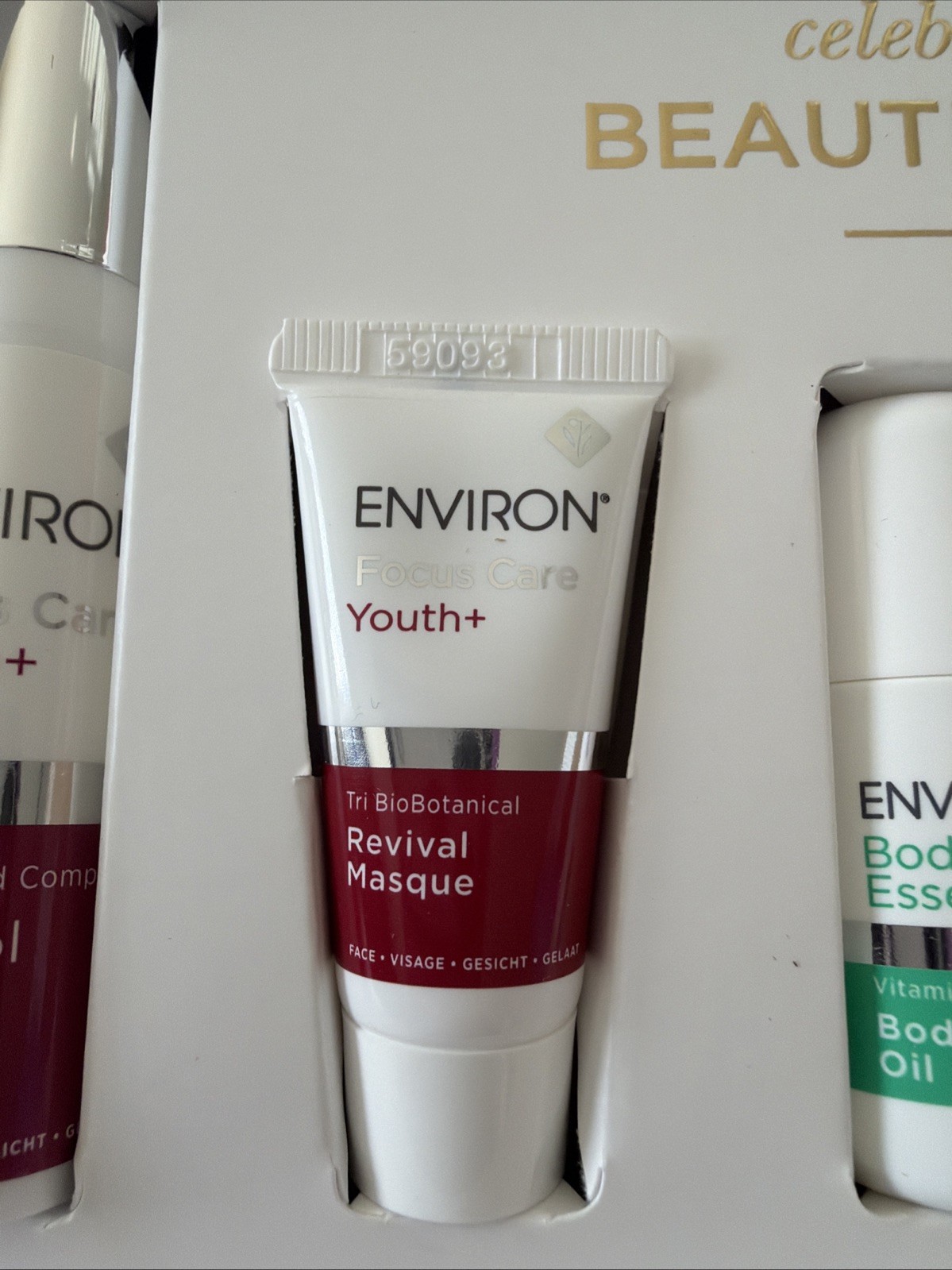 ENVIRON EXPERTS CHOICE VIP ESSENTIALS HOLIDAY SET NIB $86 11/2026 thumbnail 6