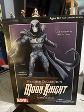 Diamond Select Toys - Marvel Premier: Moon Knight Statue