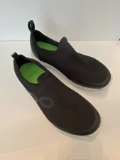 Women’s Oofos Slip On Shoe Size 9.5