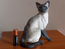 Country Artists Ivory Cats Siamese Cat 2002  Figurine  Unboxed  5.25 inches  H.