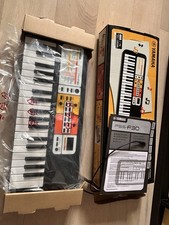 Yamaha PSS-F30 - Portable and Lightweight, Children