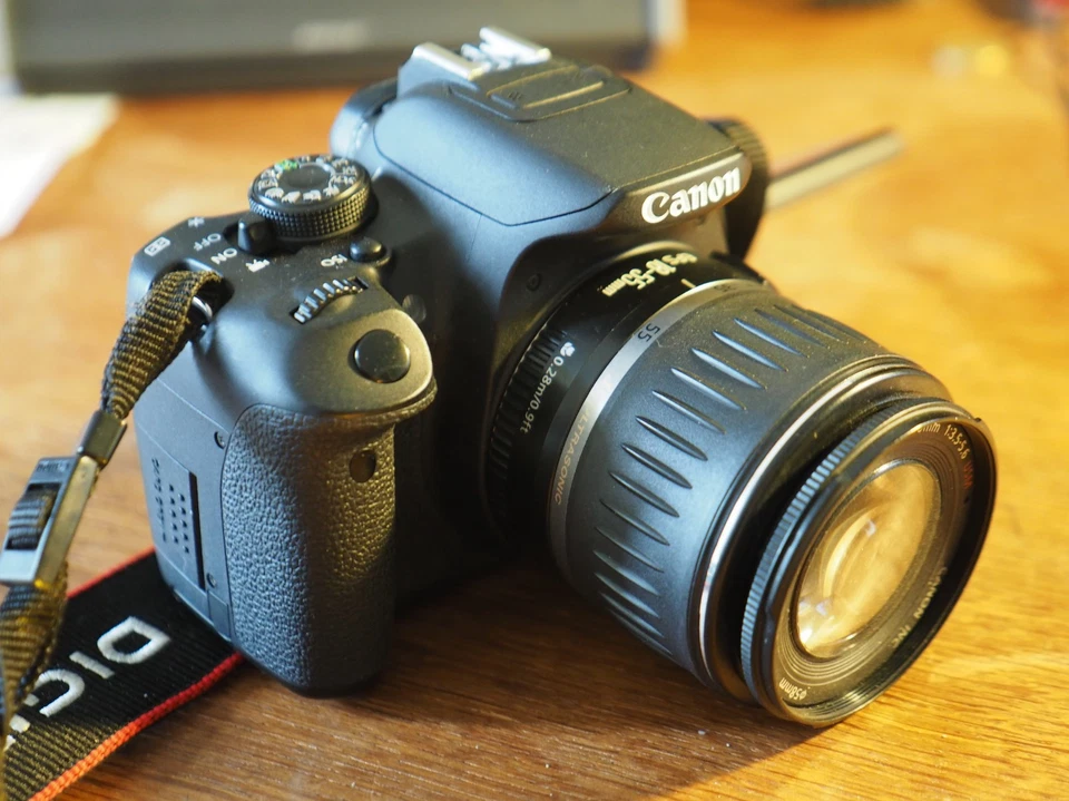 Canon EOS 700D, photo 3 sur 4