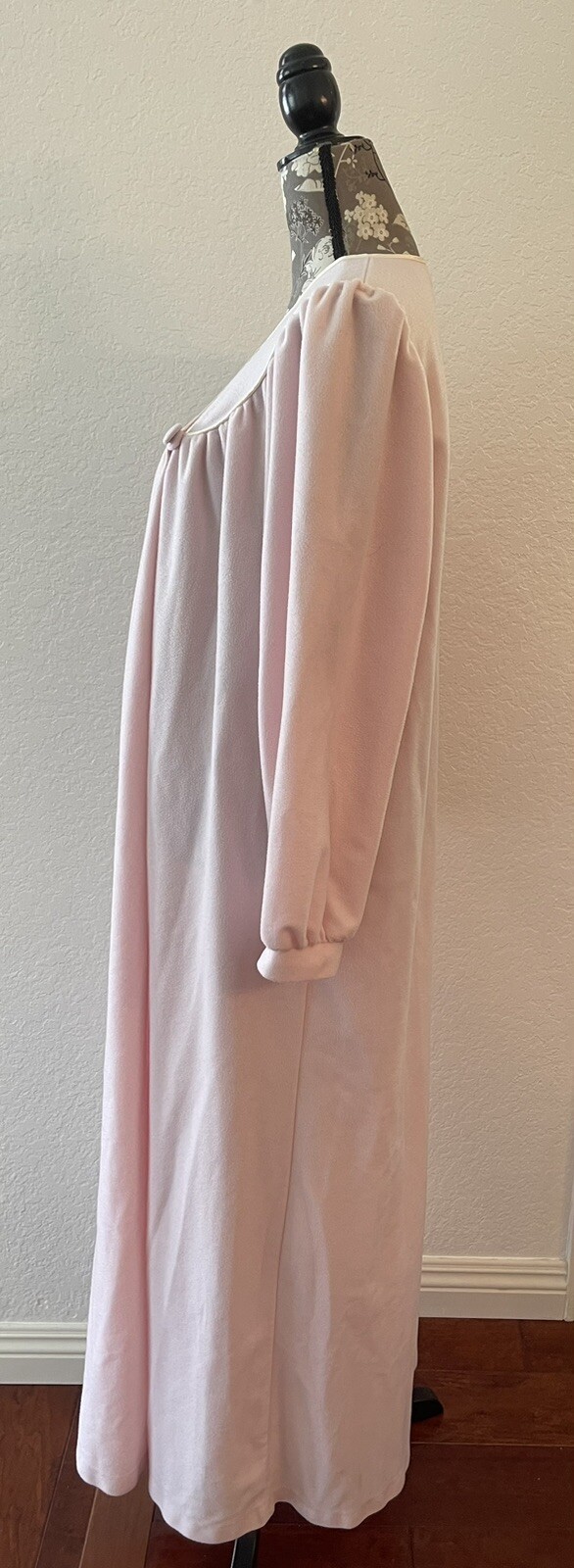 Vintage Pink Long Gown/ Robe/Housedress by Vander… - image 4
