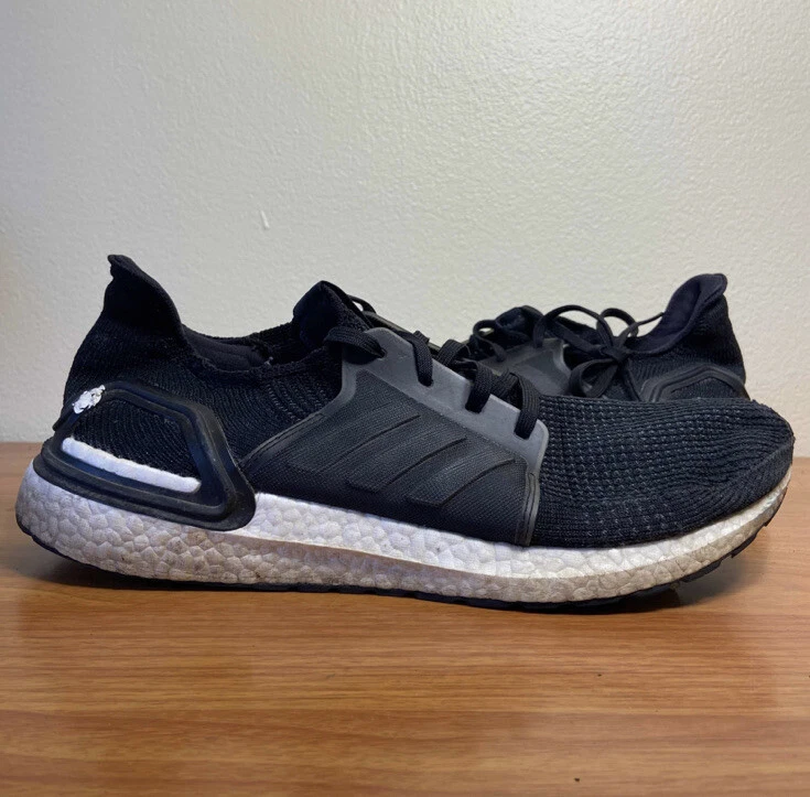 Ultraboost 19 white core black top