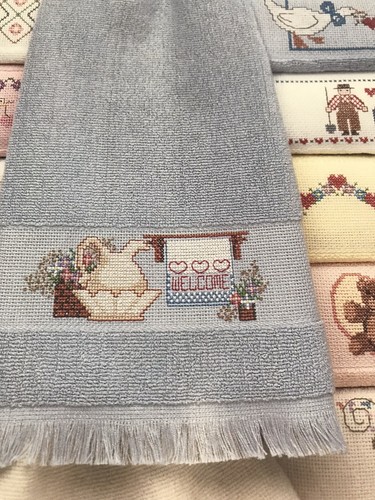 American School of Needlework 3503 Folleto Diseño Punto de Cruz para Toallas De Colección - Imagen 4 de 21