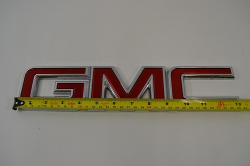 Factory OEM GM GMC Sierra Tailgate Emblem Rear Red Take-Off 2014-2019 23122158 - Picture 16 of 17