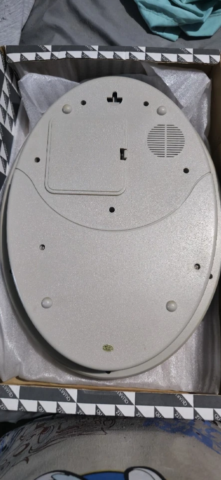 Power Melodies in Motion Oval New Century wall clock  - Image 4 of 4