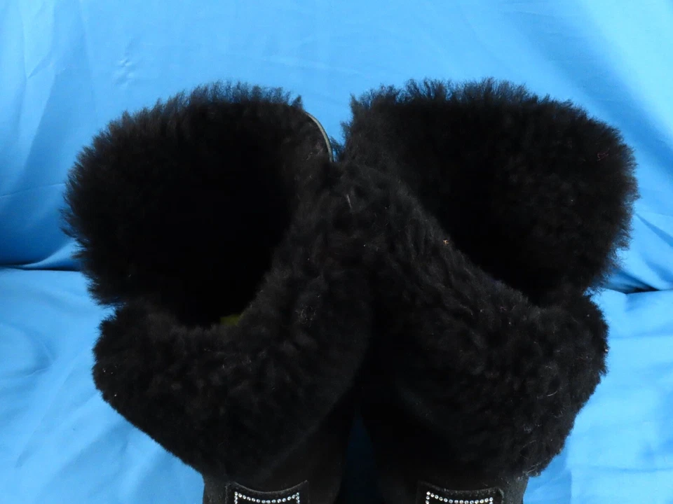 UGG Bailey Button Bling Shimmer BLACK LEATHER Shearling Boots CRYSTALS sz US-9 - Image 3 of 4