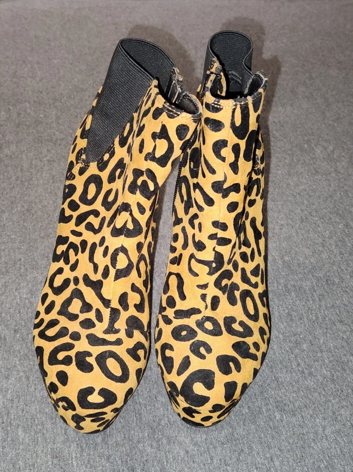 Botas qupid al tobillo de leopardo Foto 2 de 4