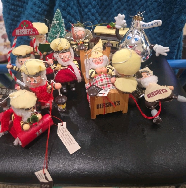 Lot Of 11 Hershey’s Chocolate Wooden Kurt Adler Ornaments W Hangtag & Kiss