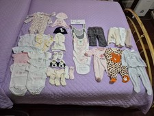 Lotto Misto parto e vestiti bimba neonata 0-3 Mesi + Fascia Koala + Varie