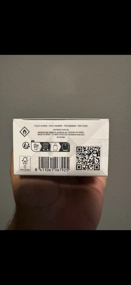 CH by Carolina Herrera - Colonia en aerosol EDT de 3,4 OZ para hombres Foto 4 de 4