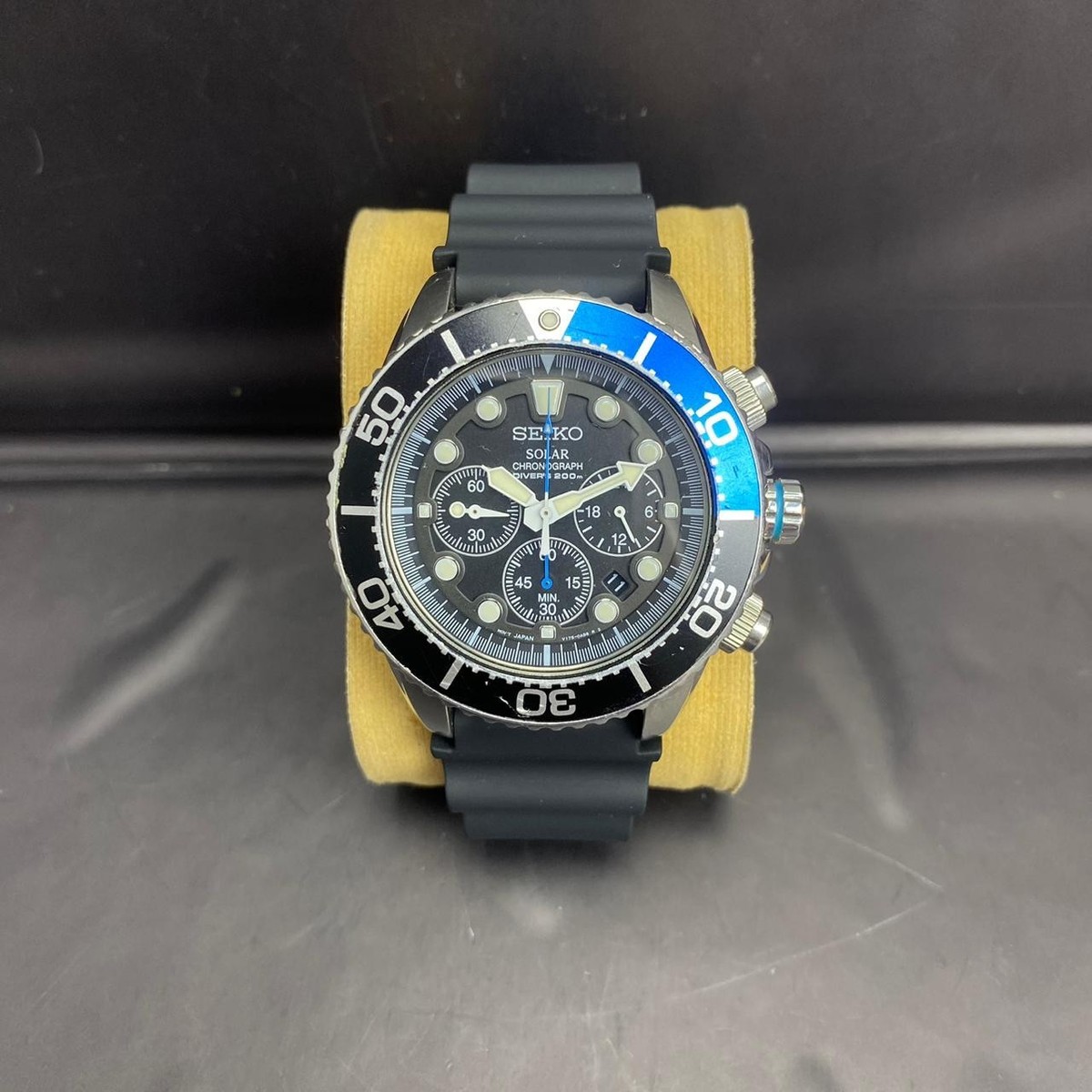 Rare Seiko Solar SSC017 Chronograph V175-0AD0 Black Dial Batman 