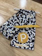 Loopy Case iPhone 12 Pro Righty White And Yellow Daisy Loop W/ Carry Pouch