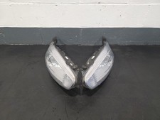 Par de faros Drl para Ford Fiesta St180/bombillas de repuesto