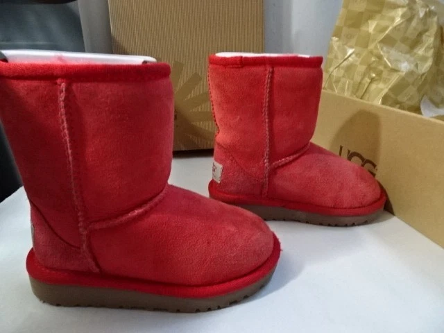 UGG Australia классический короткие ботинки ребенка ясельного возраста размер 8T красная замша овчины - носили один раз - Изображение 3 из 4