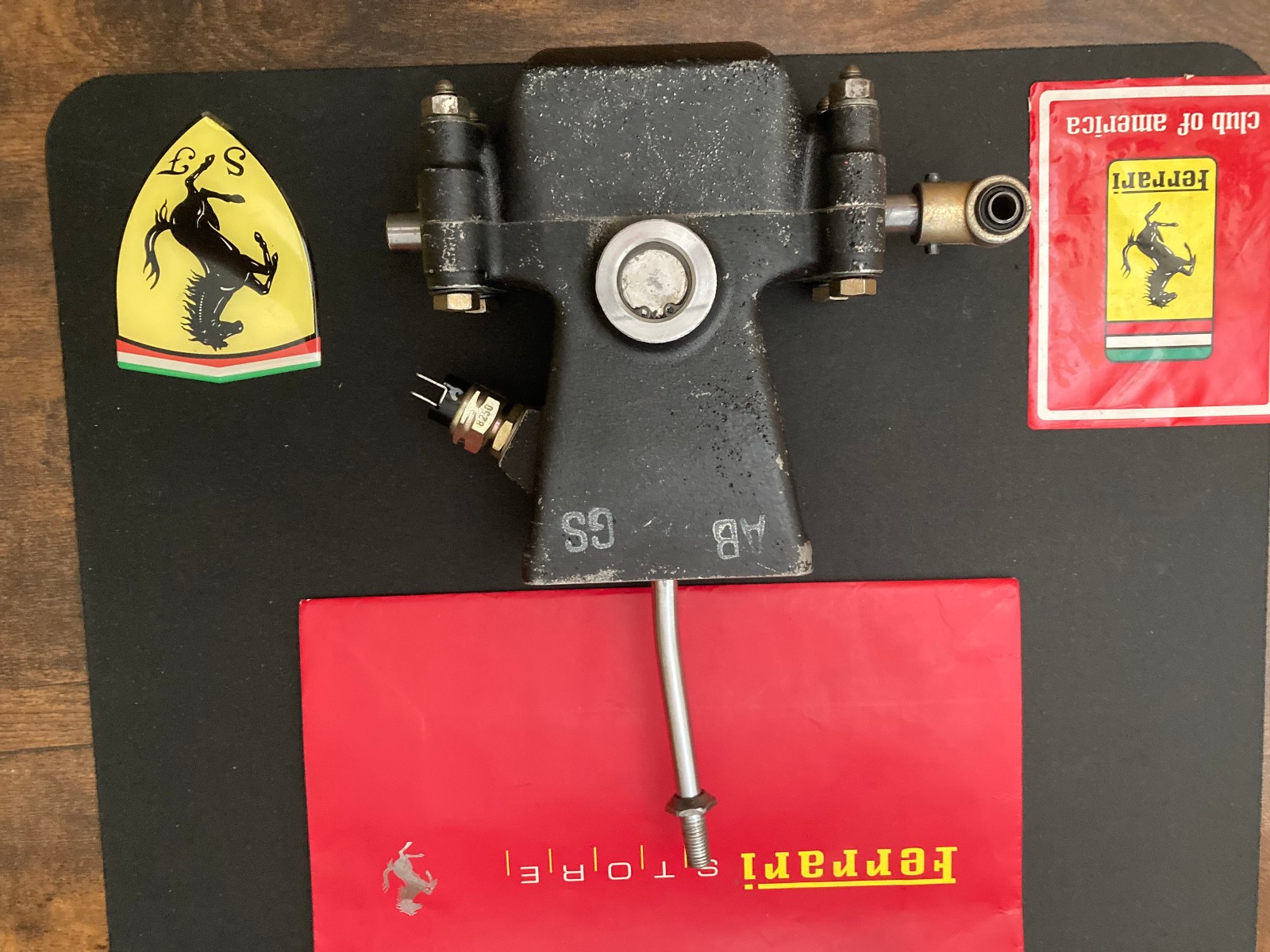 Ferrari 208, 308, 328, Mondial, Testarossa - Gear Shifter Box   P/N 108848