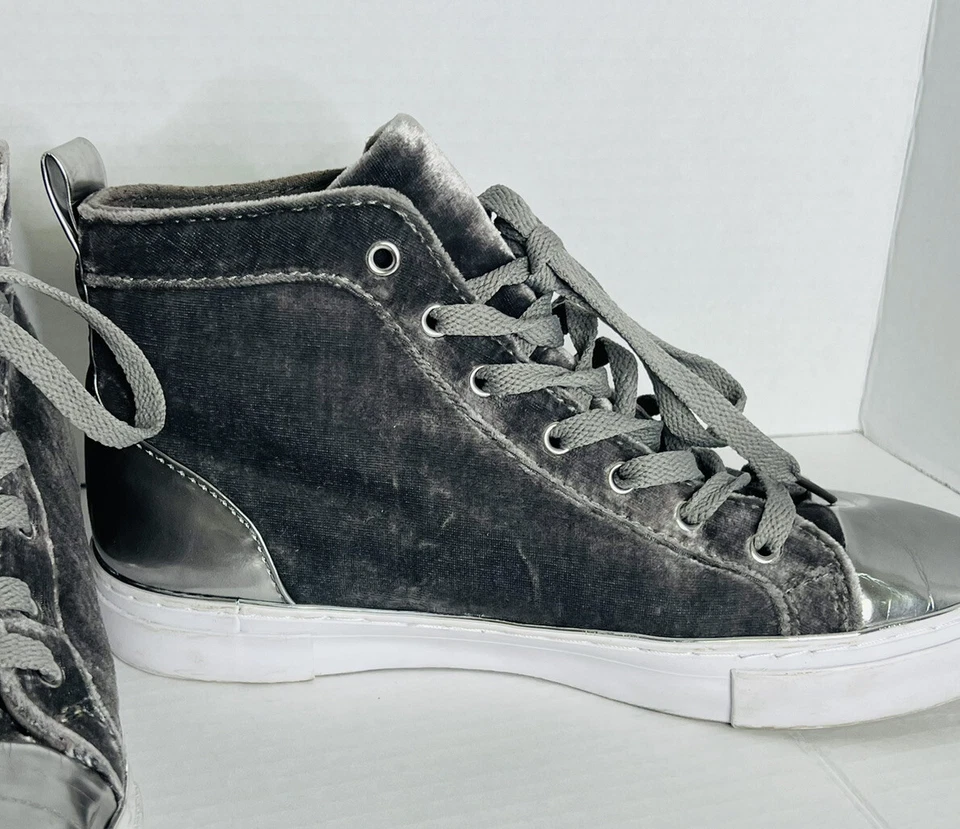 GUESS Tops Altos Mujer Entrenador Talla 7 Terciopelo con Plata y Lentejuelas Suave Uso Foto 4 de 4