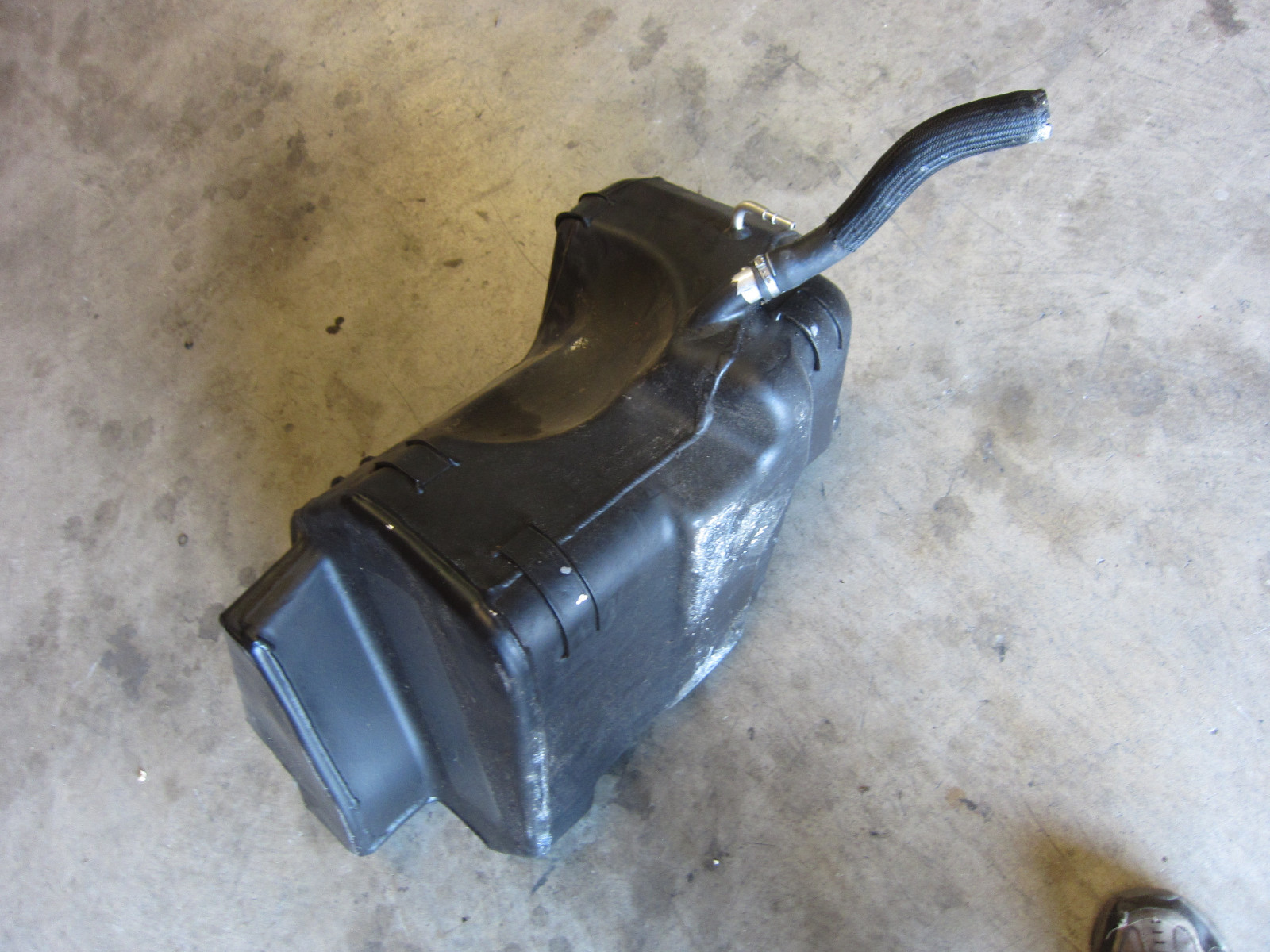 Ferrari 458 Italia - RH Fuel Tank  -  - P/N 257456
