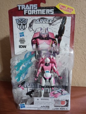 Transformers Generations 30th Anniversary Thrilling 30 Deluxe Arcee & COMIC BOOK