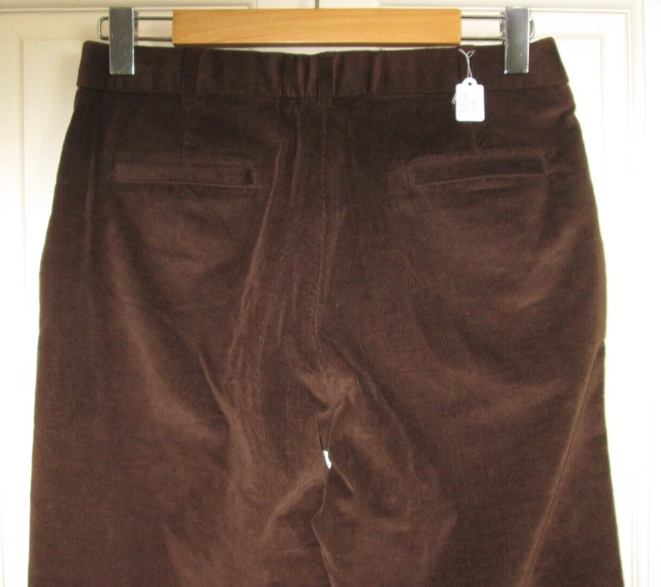 Briggs New York Brown Corduroy Pants Womens Size 8P 29x28.5 Stretch 31-32926 - Image 2 of 4
