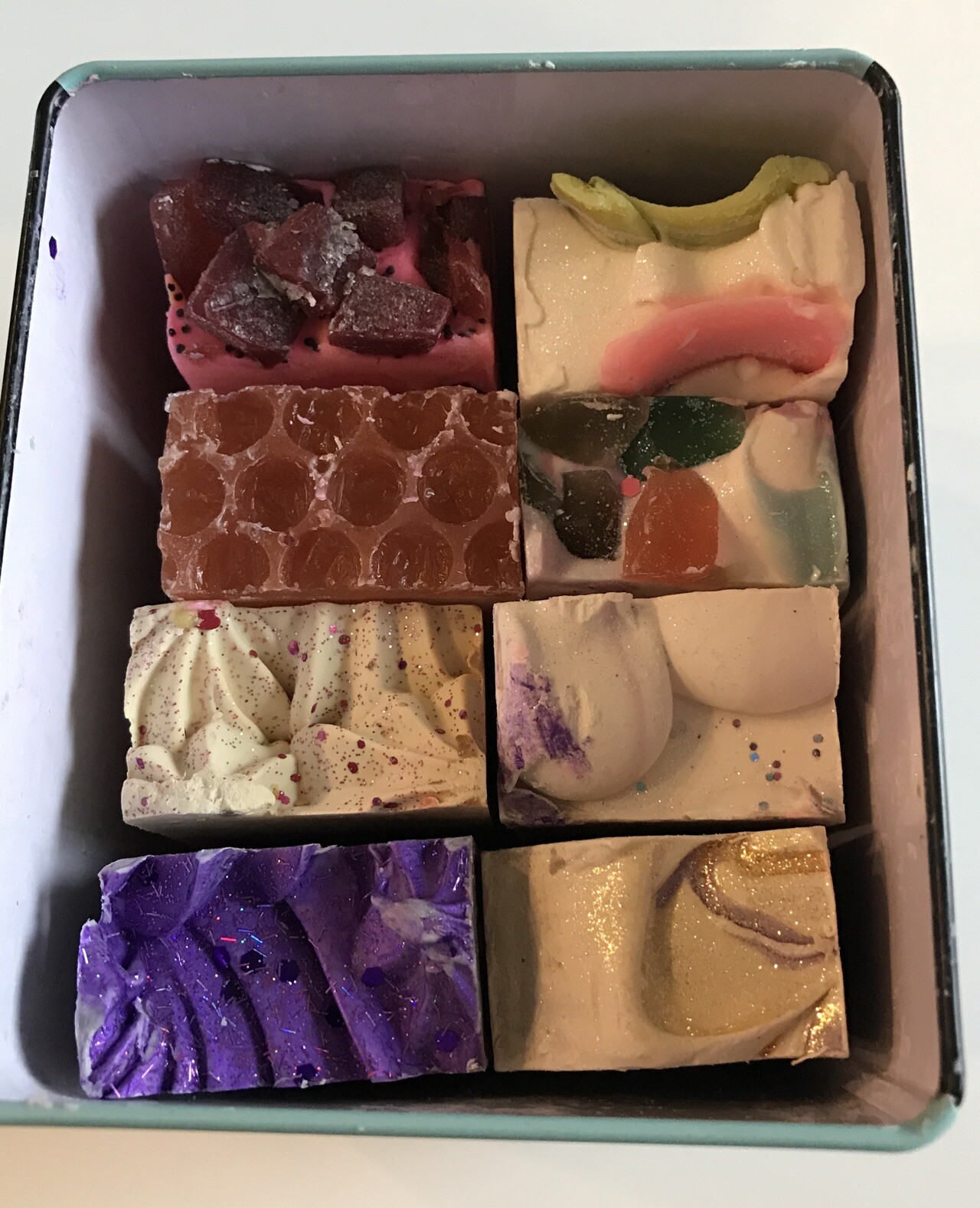 Finchberry Soapery Top Seller Soap Tin 1 Lb. 2 Oz. of Soap Bars NEW