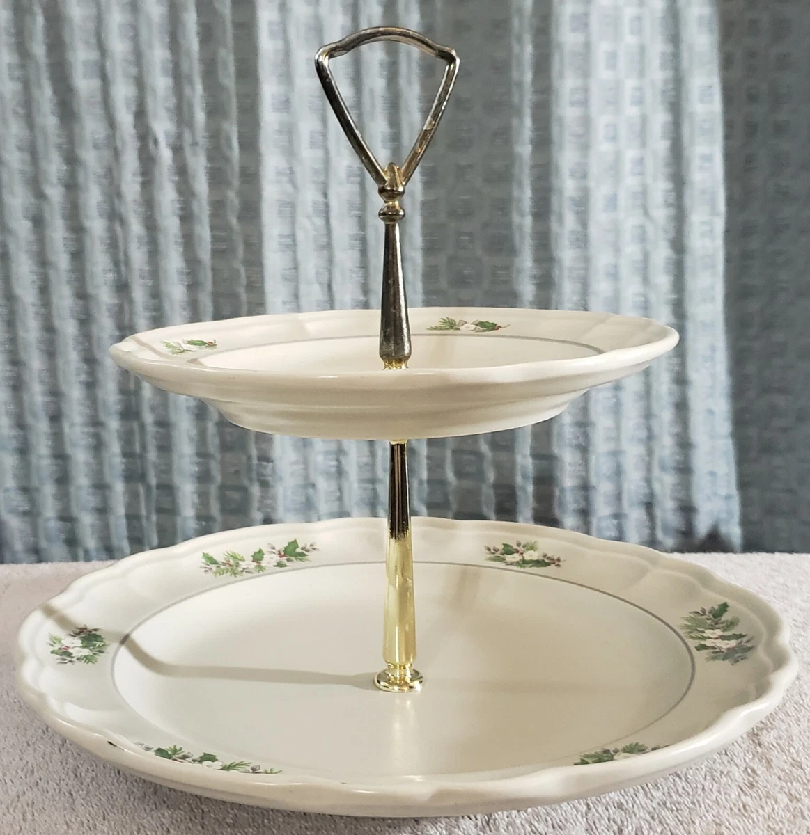 Pfaltzgraff Christmas Heirloom 2 Tier Dessert Pastry Cookie Tidbit Tray Vintage