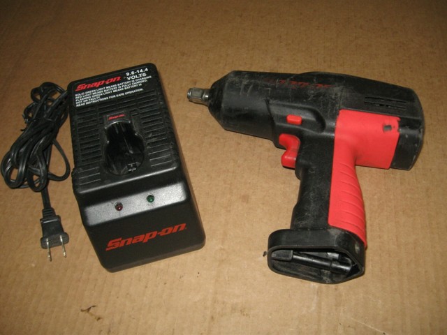 1 2 impact wrench with battery and charger