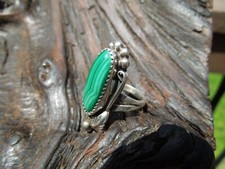 Anillo de ajuste de diente de sierra navajo de malaquita de plata esterlina vintage tamaño 4 1/4
