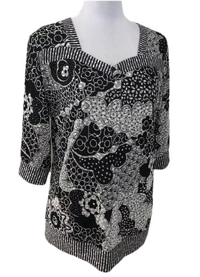 B-PLUS LABEL Stretch Knit Top. Size 16. NWT
