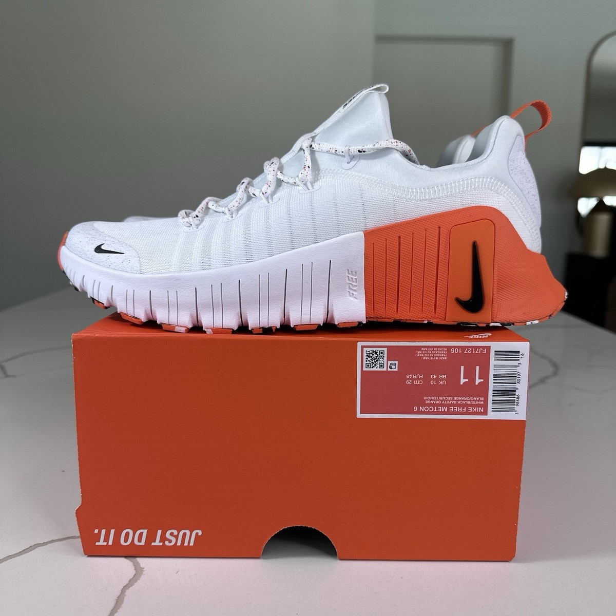 Nike Free Metcon 6 White Safety Orange Shoes Men's Sz 11 (FJ7127