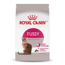 Royal Canin Fussy Dry Cat Food for Adult Cats, Protein-Rich Kibbles, 7 lb Bag
