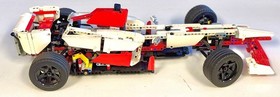 LEGO TECHNIC: Grand Prix Racer (42000)