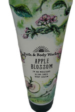BATH  BODY WORKS APPLE BLOSSOM 24 HR MOISTURE ULTRA SHEA BODY CREAM