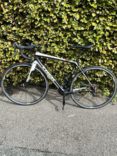 Trek Madone 4.5 Carbon Road Bike 700C, 54cm Black/White, Ultegra.
