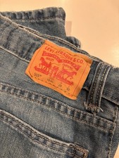 Levi's 505 Boys Straight Fit Medium Wash Blue Denim Jeans 16 REG W28 L30