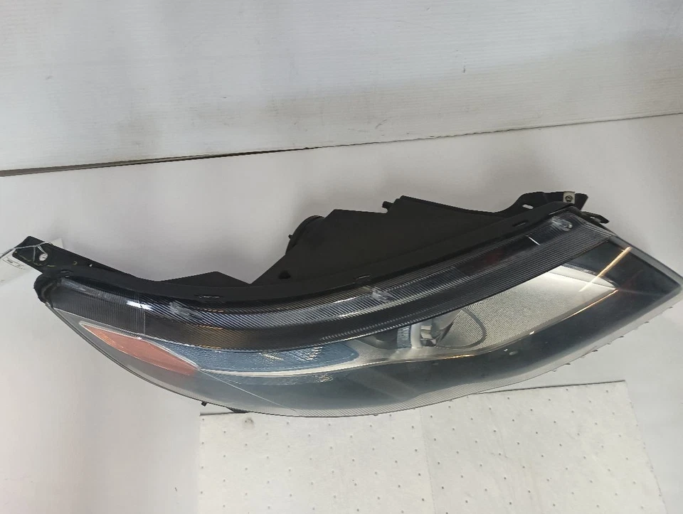 Conjunto de farol dianteiro direito 11-15 Chevy Volt passageiro fabricante de equipamento original 12259618 - Imagem 2 de 4